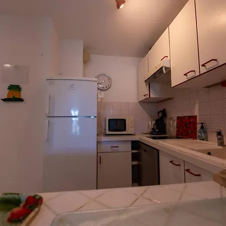 Apartamento Superbe T3 Clim / Piscine / Commerces Et Plages.